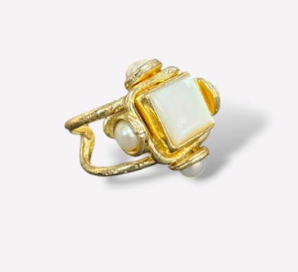 Stone Pearl Ring